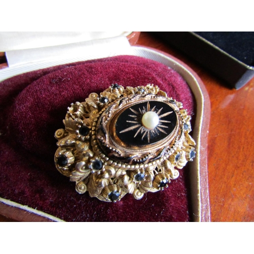 891 - Antique Sea Pearl Decorated Ladies Brooch with Finely Detailed Enamelwork with Gemset Decoration