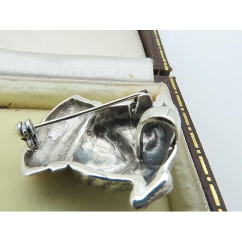 971 - Dog Motif Solid Silver Ladies Brooch