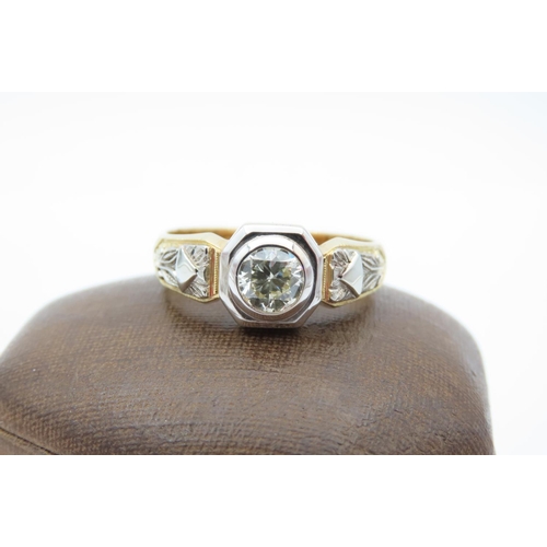 141 - 18 Carat Yellow Gold Diamond Ring Centre Stone Approximately 1 Carat Attractive Colour Ring Size S