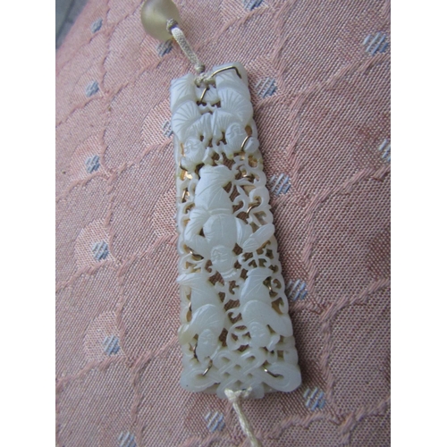 486 - Carved Jade Table Form Ladies Bead Necklace Vintage