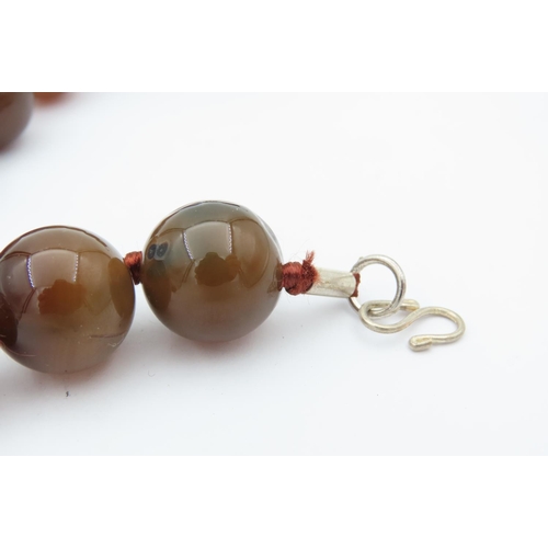 522 - Ladies Carved Agate Bead Necklace Recently Restrung Attractive Colour with Hinge Clasp