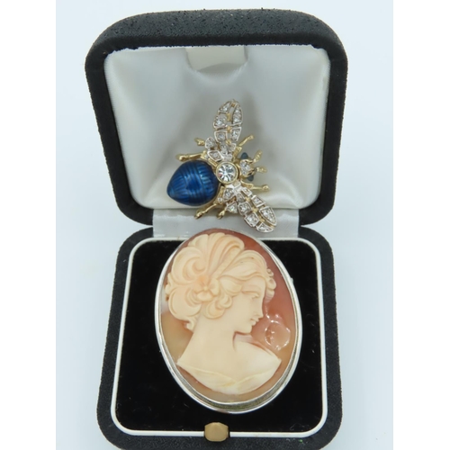 Lot 571       