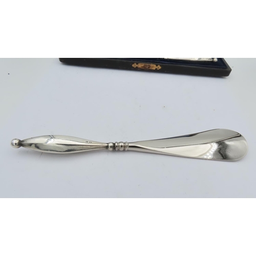 692 - Antique Solid Silver Button Hook and Shoe Horn Contained within Original Presentation Case Approxima... 