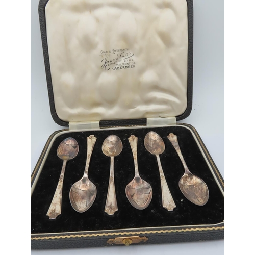 71 - Set of Six Solid Silver Teaspoons contained within Original Presentation Case