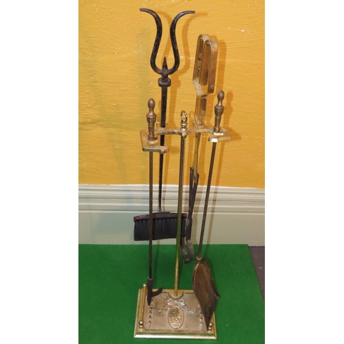 1010 - Cast Brass Fire Companion Set with Integral Stand