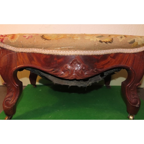 1020 - Victorian Mahogany Framed Tapestry Inset Foot Stool Shaped Form Approximately 18 Inches Wide