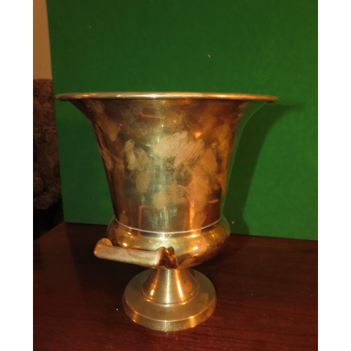 1038 - Cast Brass Champagne Bath Pedestal Form Side Carry Handles