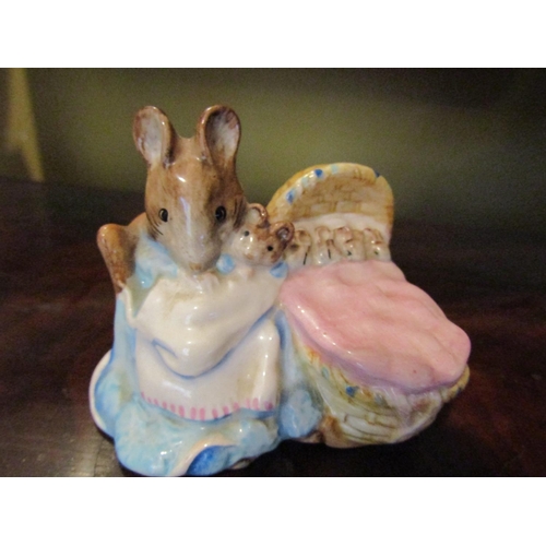 1061 - Two Beswick Beatrix Potter Figures Hunca Munca Each Approximately 3 Inches Wide