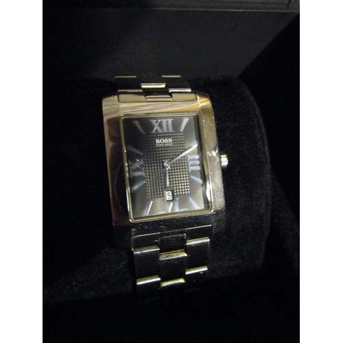 1079 - Hugo Boss Designer Gentleman's Wristwatch with Roman Numeral Decorated Dial Original Box and Papers