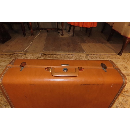 1102 - Vintage Leather Suitcase Good Original Condition