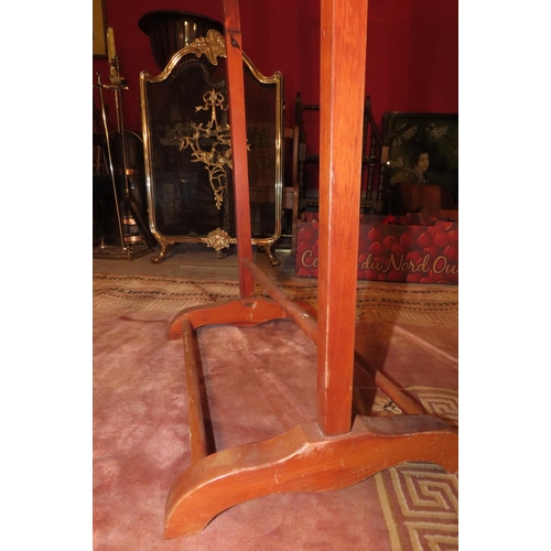 1142 - Vintage Valet Stand