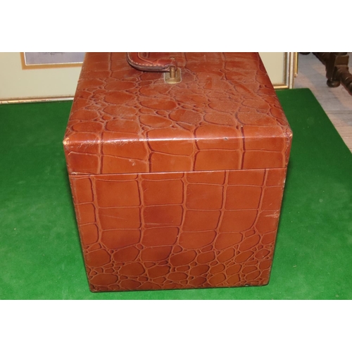 878 - Finely Detailed Leather Ladies Jewellery Box with Brass Locks and Clasps Good Original Condition Fit... 