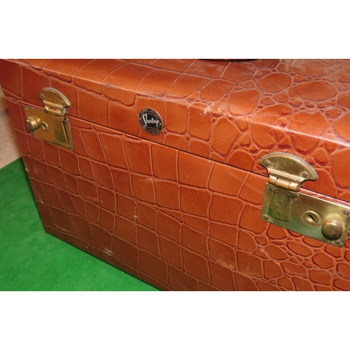 878 - Finely Detailed Leather Ladies Jewellery Box with Brass Locks and Clasps Good Original Condition Fit... 