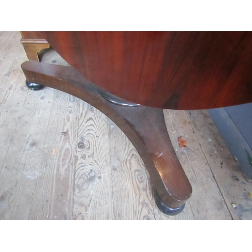 913 - Regency Rosewood Circular Form Table with Triform Base Approximately 4ft Diameter