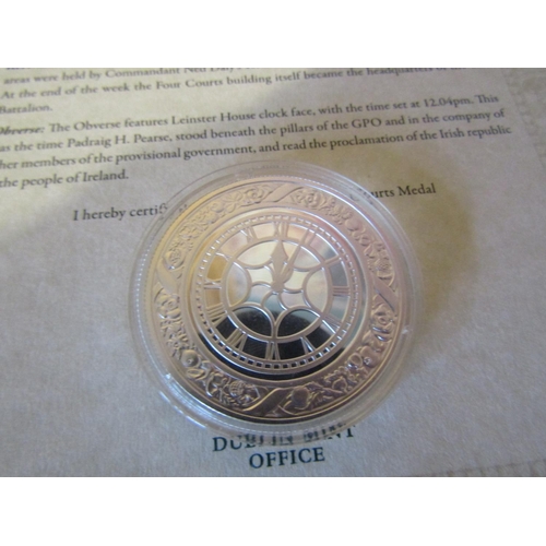 961 - The Four Courts Limited Edition Commemorative Coin Encapsulated with Certificate of Authenticity Min... 