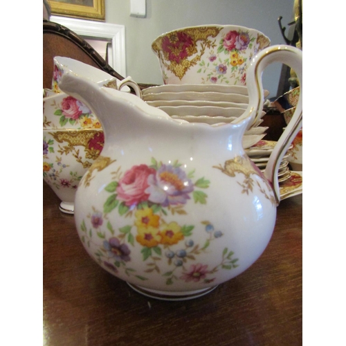 30 - Tuscan Fine English Bone China Part Tea Service Attractive Form with Floral Motif Decoration Good Co... 