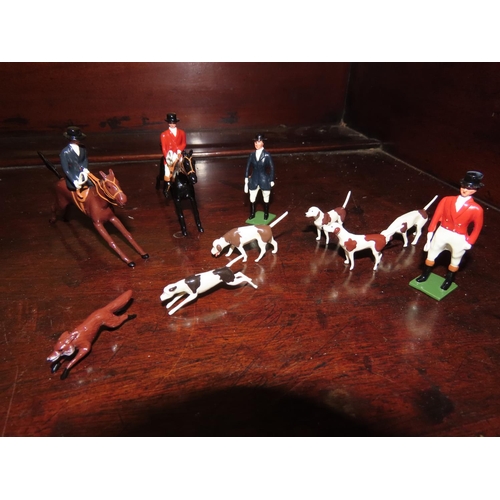 192 - Painted Lead Figures Huntsmen and Hounds Quantity As Photographed