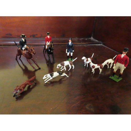 192 - Painted Lead Figures Huntsmen and Hounds Quantity As Photographed