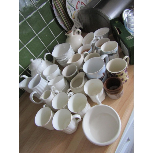 98 - Collection of Various Porcelain Ware etc Quantity As Photographed