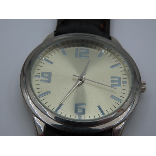 126 - Three Gentleman's Quartz Watches