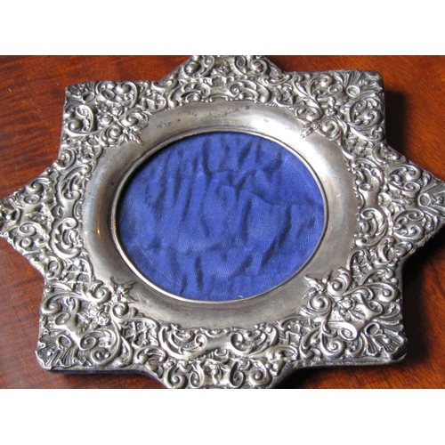 137 - Antique Fully Hallmarked Sterling Silver Star Form Photograph Frame Approximately 7 Inches Wide