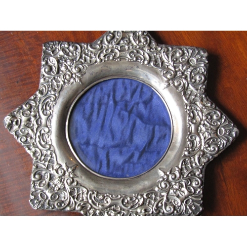 137 - Antique Fully Hallmarked Sterling Silver Star Form Photograph Frame Approximately 7 Inches Wide