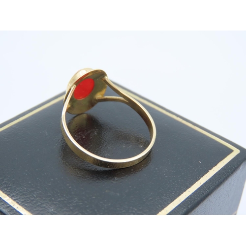 387 - 18 Carat Yellow Gold Coral Ring Size R