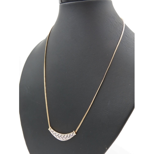 389 - 9 Carat Yellow Gold Diamond Decorated Ladies Necklace