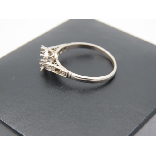 400 - Antique Platinum Ring Shank No Centre Stone Present Weight 2.7g Ring Size O and a Half