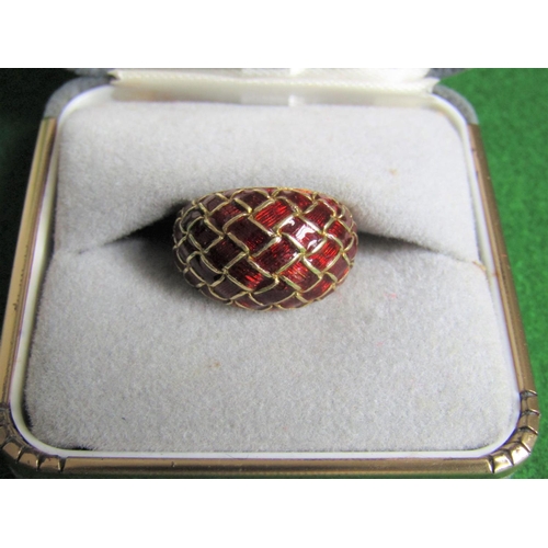 487 - 14 Carat Yellow Gold Red Emerald Dome Form Ring Size K