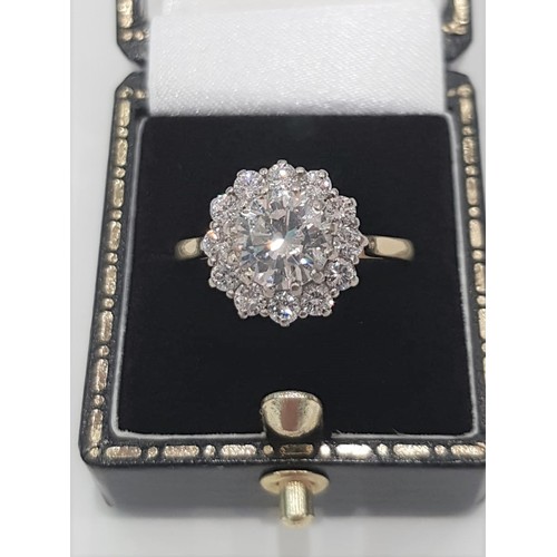 520 - Diamond Cluster Ring Platinum Crown Mounted on 18 Carat Yellow Gold Band Center Stone Approximately ... 