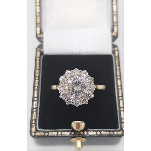 520 - Diamond Cluster Ring Platinum Crown Mounted on 18 Carat Yellow Gold Band Center Stone Approximately ... 