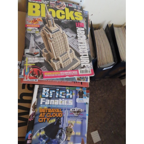 1170 - Quantity of Blocks Lego Collector Magazine Mostly in Binders