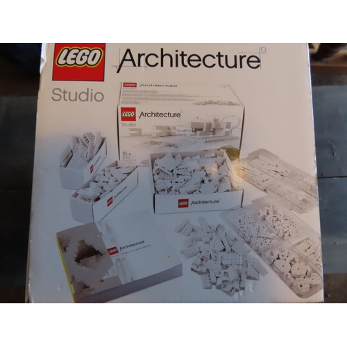 1185 - Lego Studio Architecture Set 21050 in Original Box