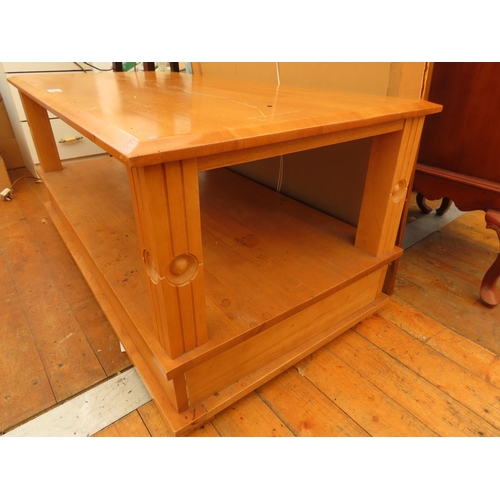 1213 - Pine Coffee Table 48 Inches Long x 24 Inches Wide x 20 Inches Tall with Integral Drawer