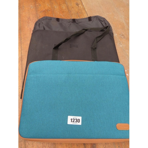 1230 - as New ProCase Laptop Case Outer Bag and Inner Case Lined with Velvet 17 Inches Wide