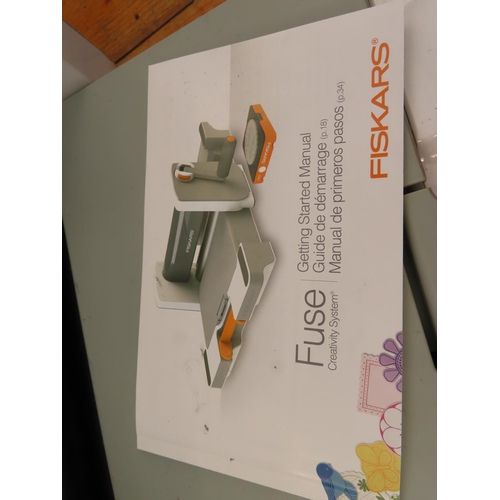 1322 - Fiskars Diecut and Letter Press