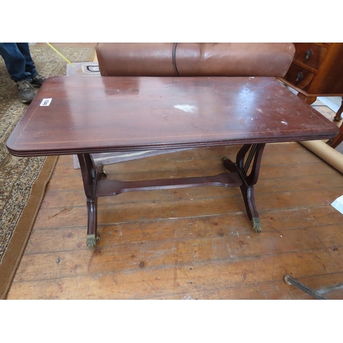 1340 - Vintage Mahogany Veneer Coffee Table 32 Inches Long x 18 Inches Wide x 20 Inches Tall