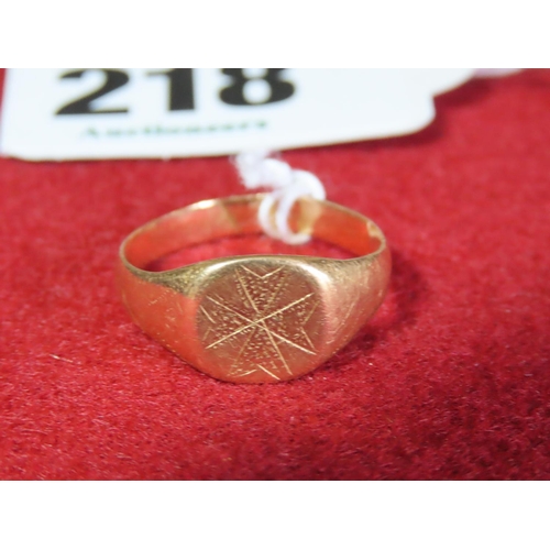 218 - Vintage Gents 9ct Signet Ring with Maltese Cross Decoration