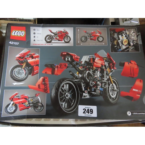 249 - Lego Set 42107 Panigale V4R in Original Packaging in Box with Manual Box Opened