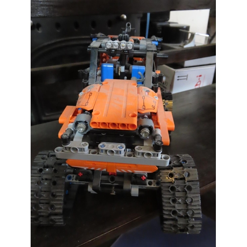 307 - Lego Technic Polar Expedition Vehicle Constructed 12 Inches Long