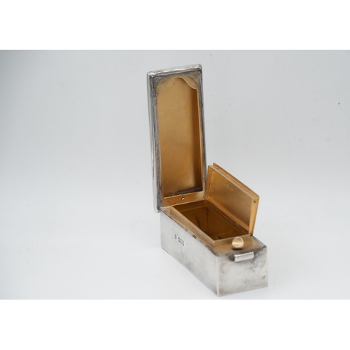 917 - Silver Rectangular Box Attractively Detailed Hinged Cover