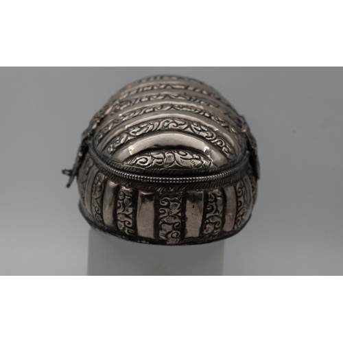 988 - Oval Form Eastern White Metal Casket Hinged Cover