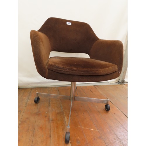 102 - Vintage 1970s Swivel Chair on Four Wheeled Support