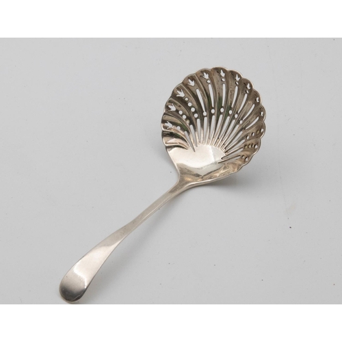 1059 - Solid Silver Shifter Spoon with Chased Detailing Attractive Form