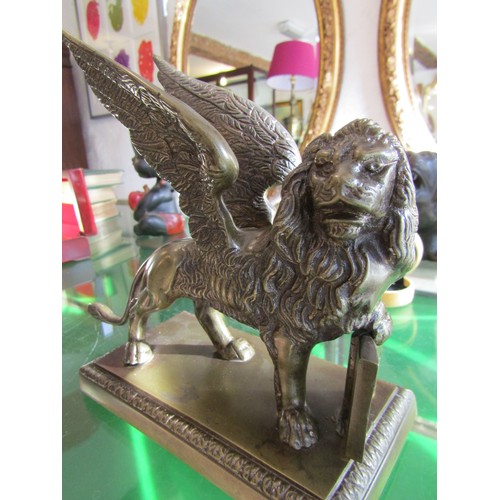 764 - Symbol of Venice Figure Winged Lion with Paw on Open Book