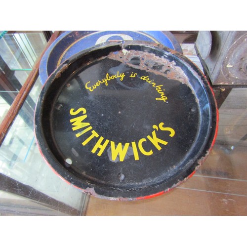 800 - Four Vintage Advertising Trays Circular Form Including 'Everybody's Drinking Smithwicks' Circa 1970 ... 