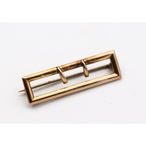 99 - 9 Carat Gold Buckle Motif Ladies Bar Brooch