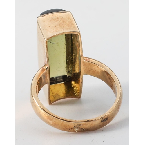 182 - Modernist Form Green Tourmaline Gemstone Ladies Ring Mounted on 18 Carat Yellow Gold Band Size P