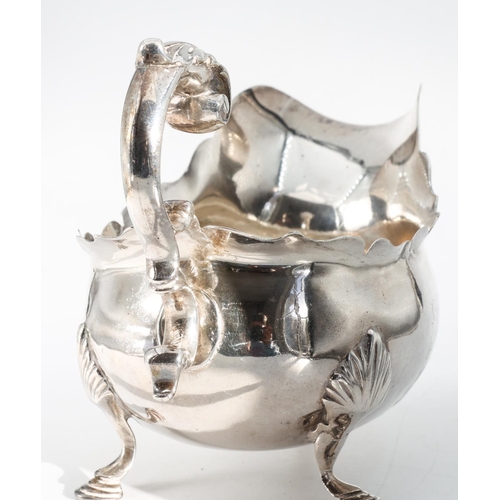 208 - Silver Sauceboat Shaped Form Handle above Well Formed Rim